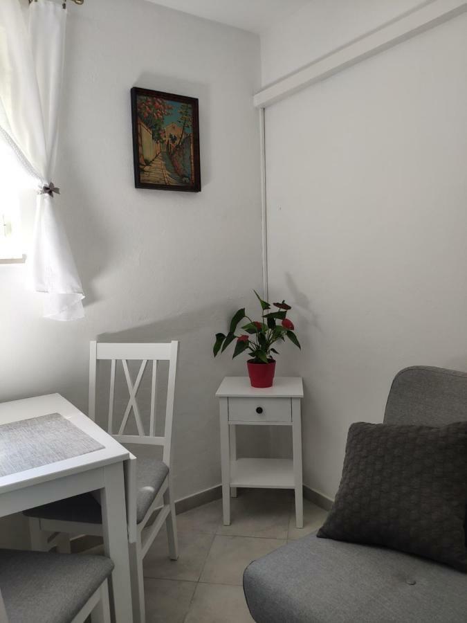 Apartment Zdenka Велі-Лошинь Екстер'єр фото
