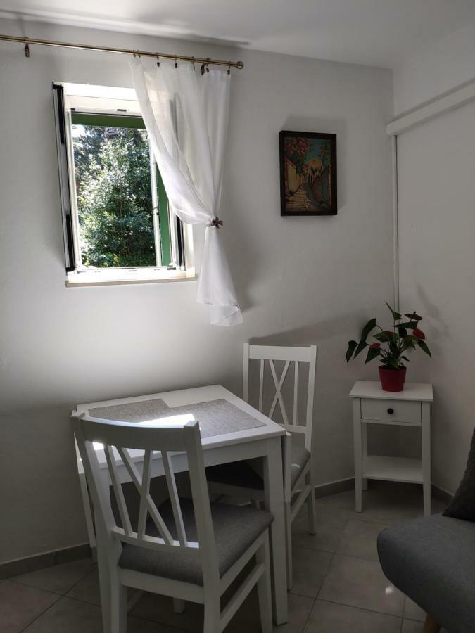 Apartment Zdenka Велі-Лошинь Екстер'єр фото