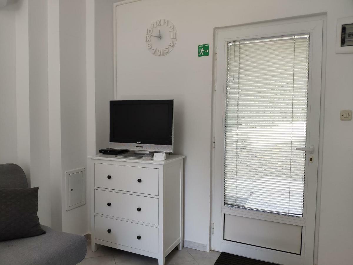 Apartment Zdenka Велі-Лошинь Екстер'єр фото